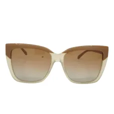 Солнцезащитные очки в массивной оправе Солнцезащитные очки в массивной оправе