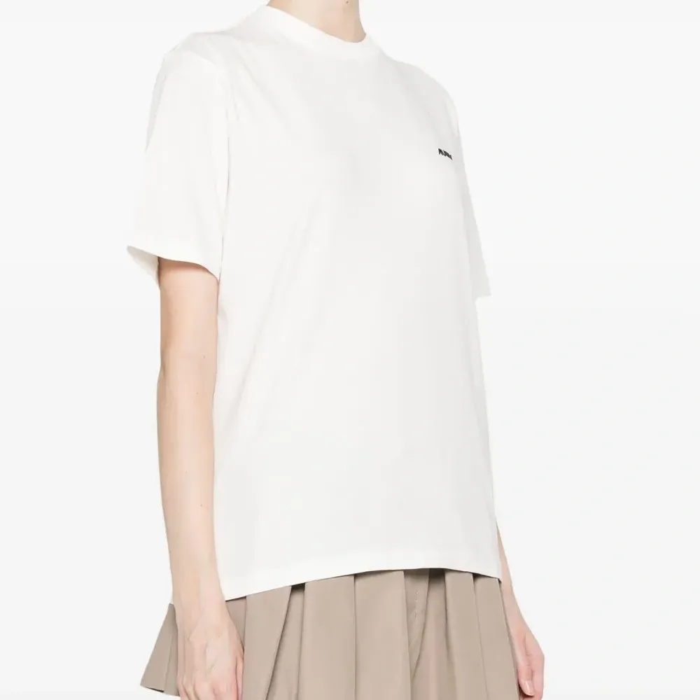 Базовая футболка