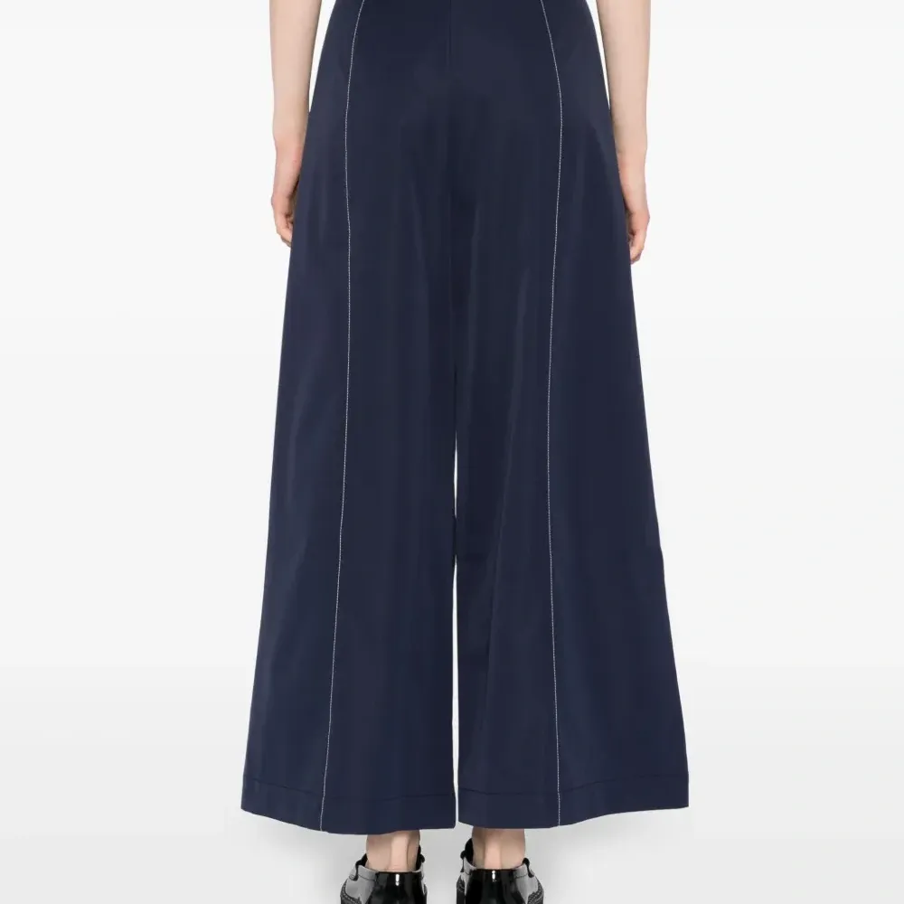 Брюки широкого кроя