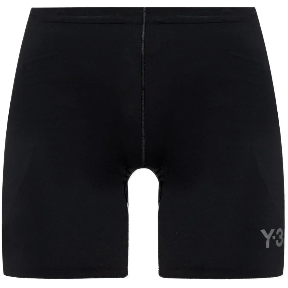 Спортивные шорты с завышенной талией