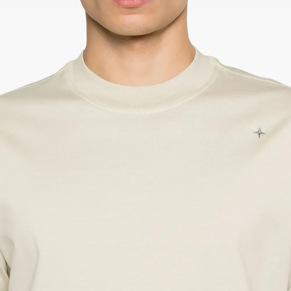 Футболка с вышивкой Compass