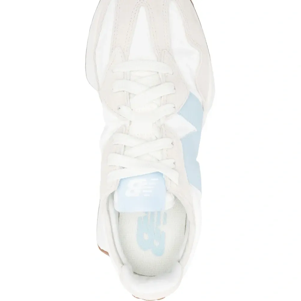 Кроссовки 327