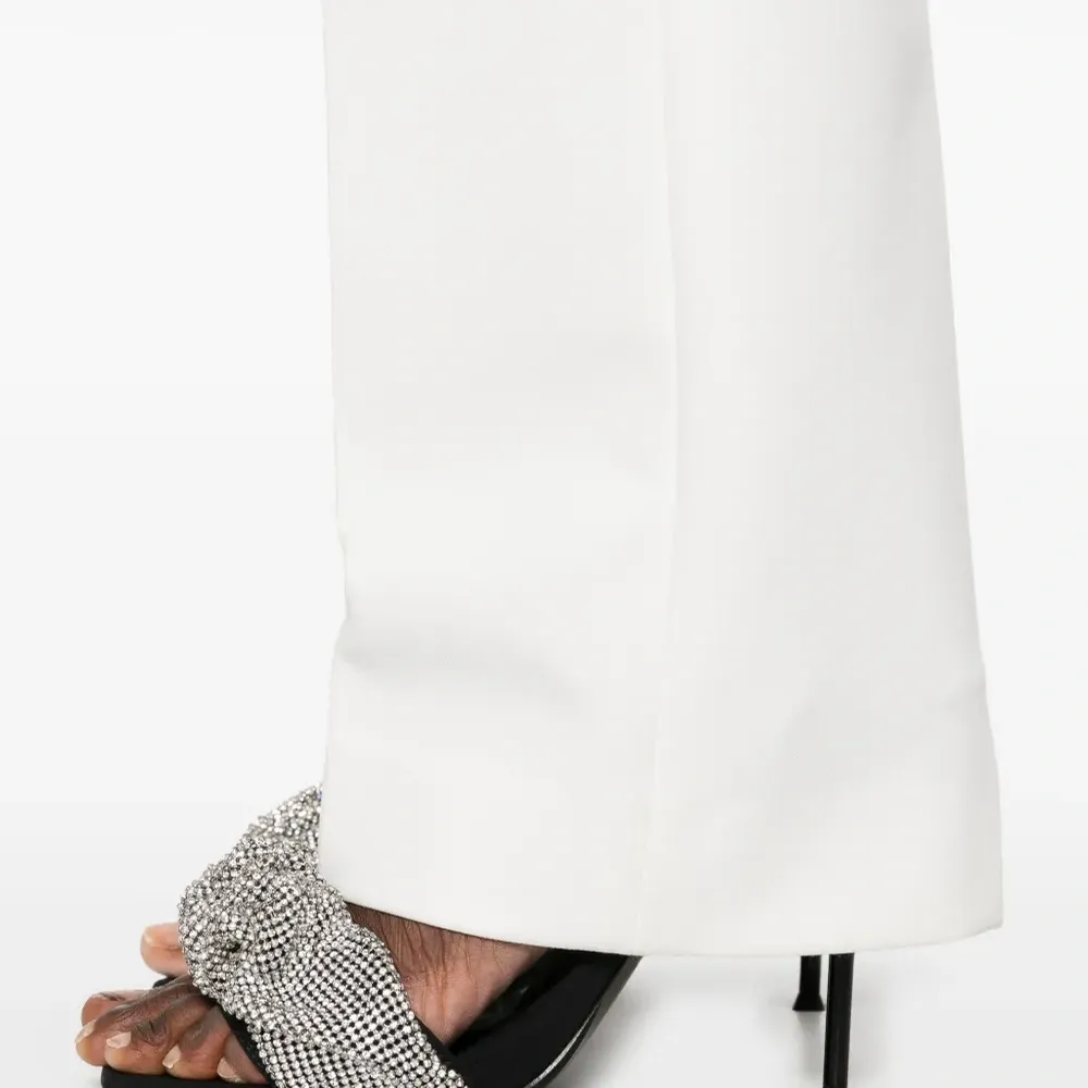 Брюки строгого кроя