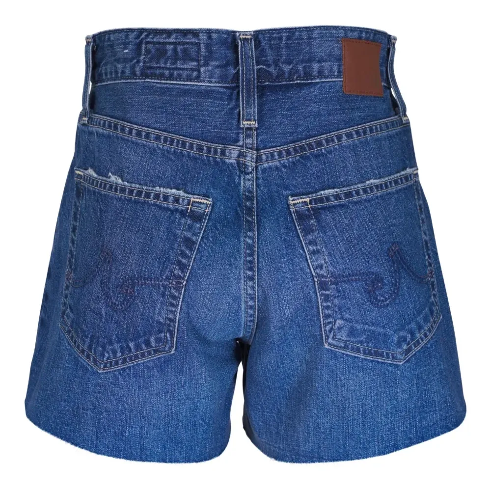 Джинсовые шорты