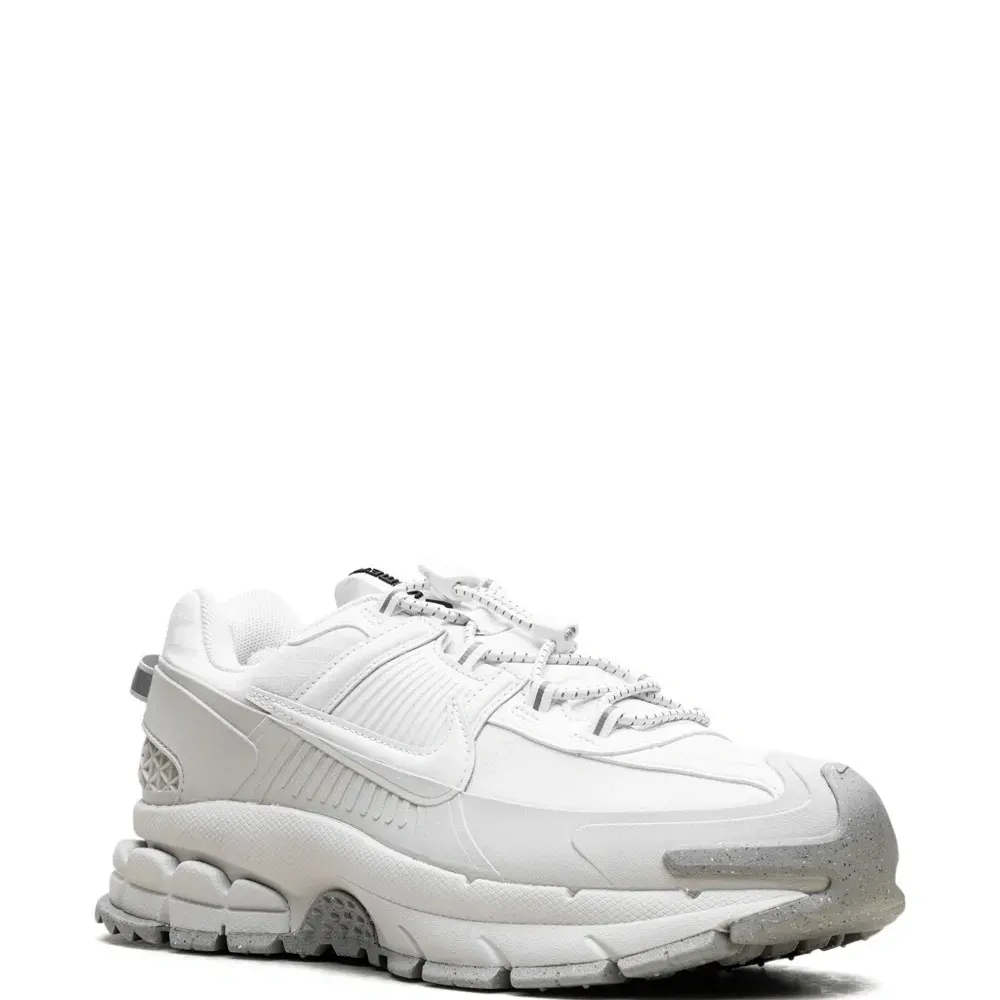 Кроссовки Zoom Vomero Roam Summit White Кроссовки Zoom Vomero Roam Summit White