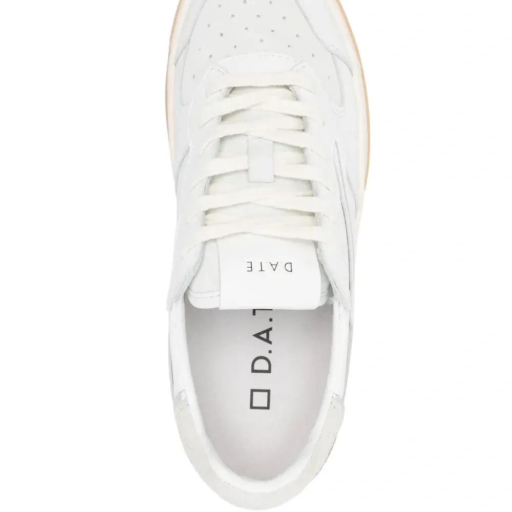 Кожаные кроссовки