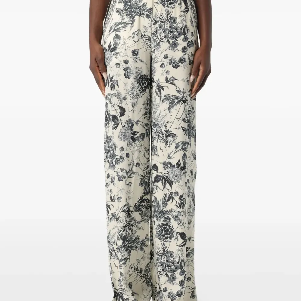 брюки с цветочным принтом