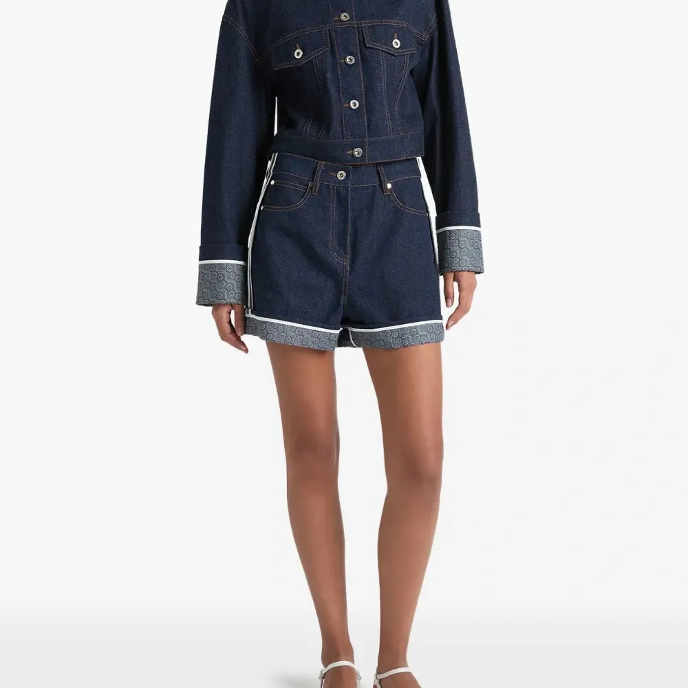 Джинсовые шорты с логотипом