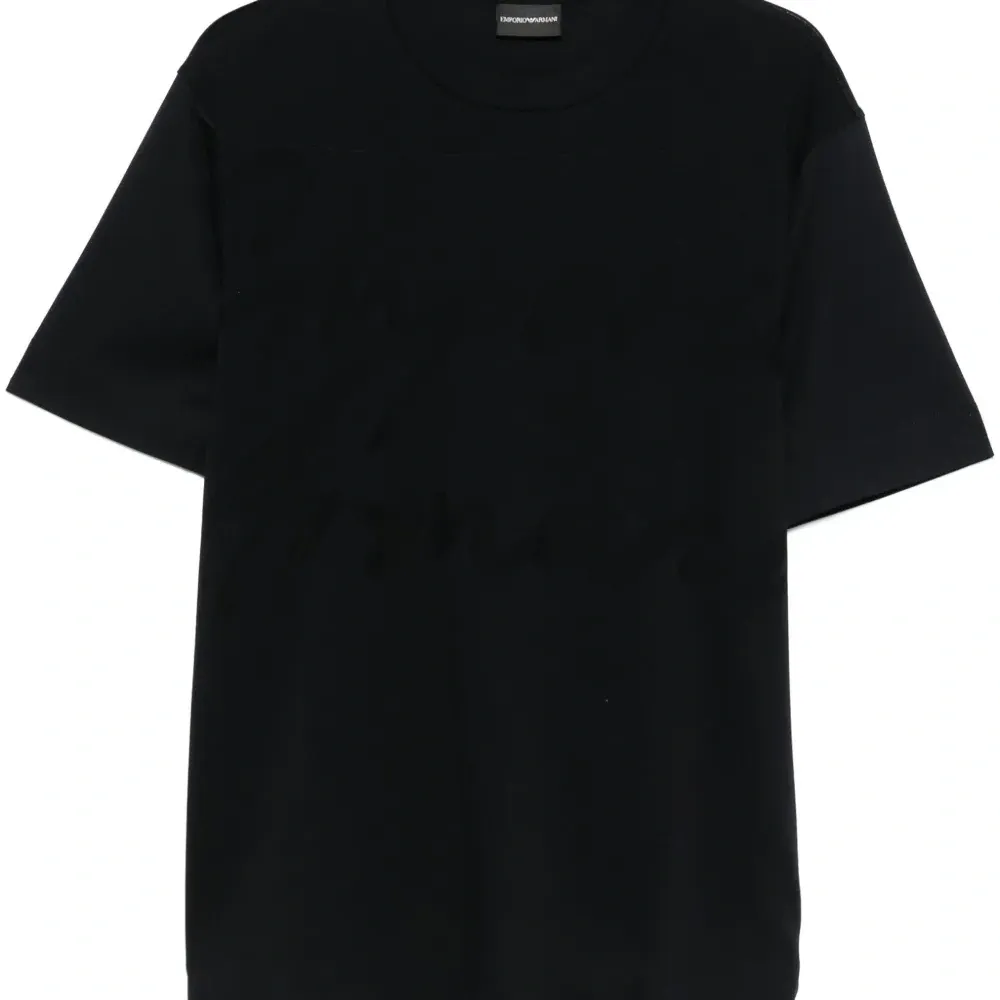 футболка с логотипом