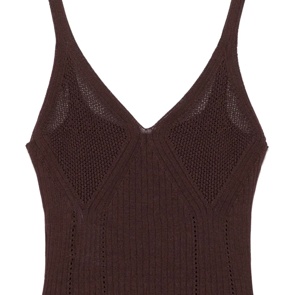 Трикотажный топ без рукавов