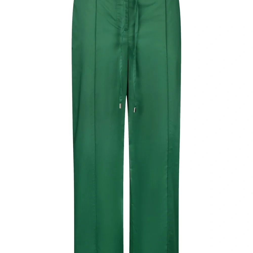 Брюки с завышенной талией