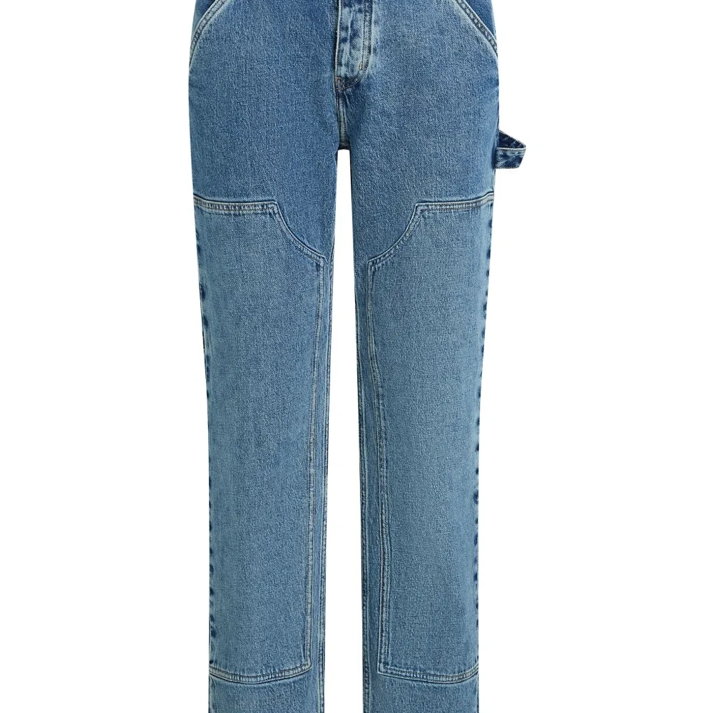 Прямые джинсы