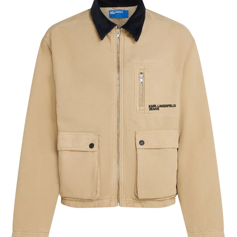 куртка на пуговицах