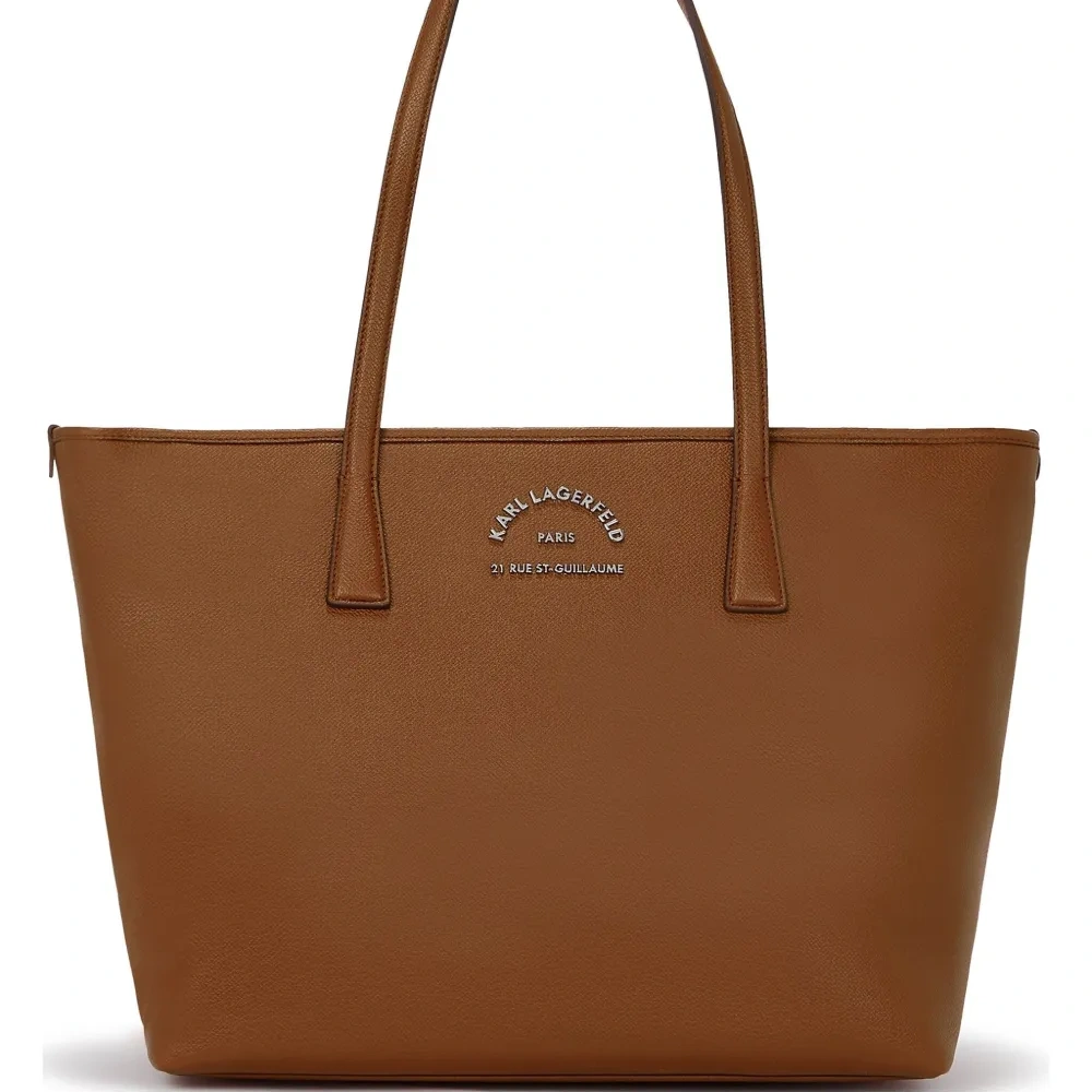 Сумка-тоут с вышитым логотипом