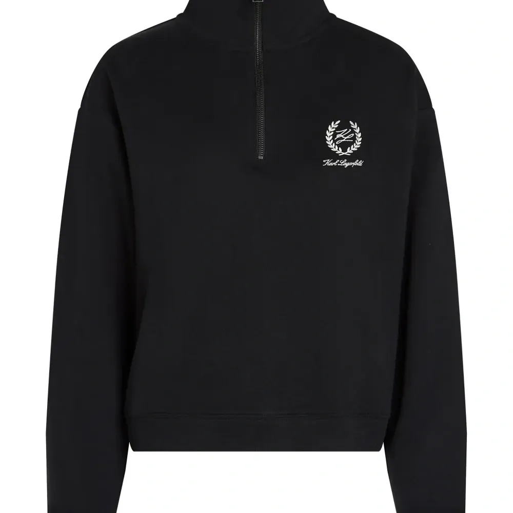 Толстовка на молнии с высоким воротником