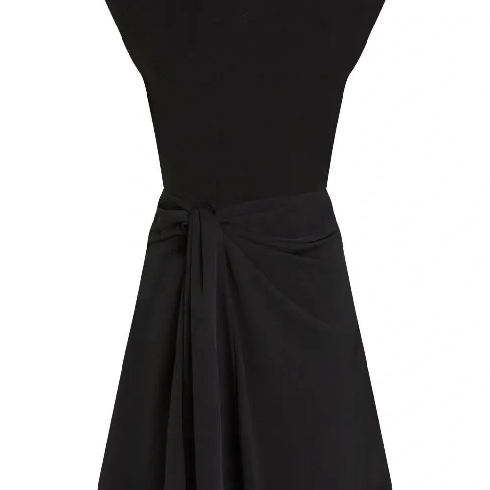 Платье со вставками