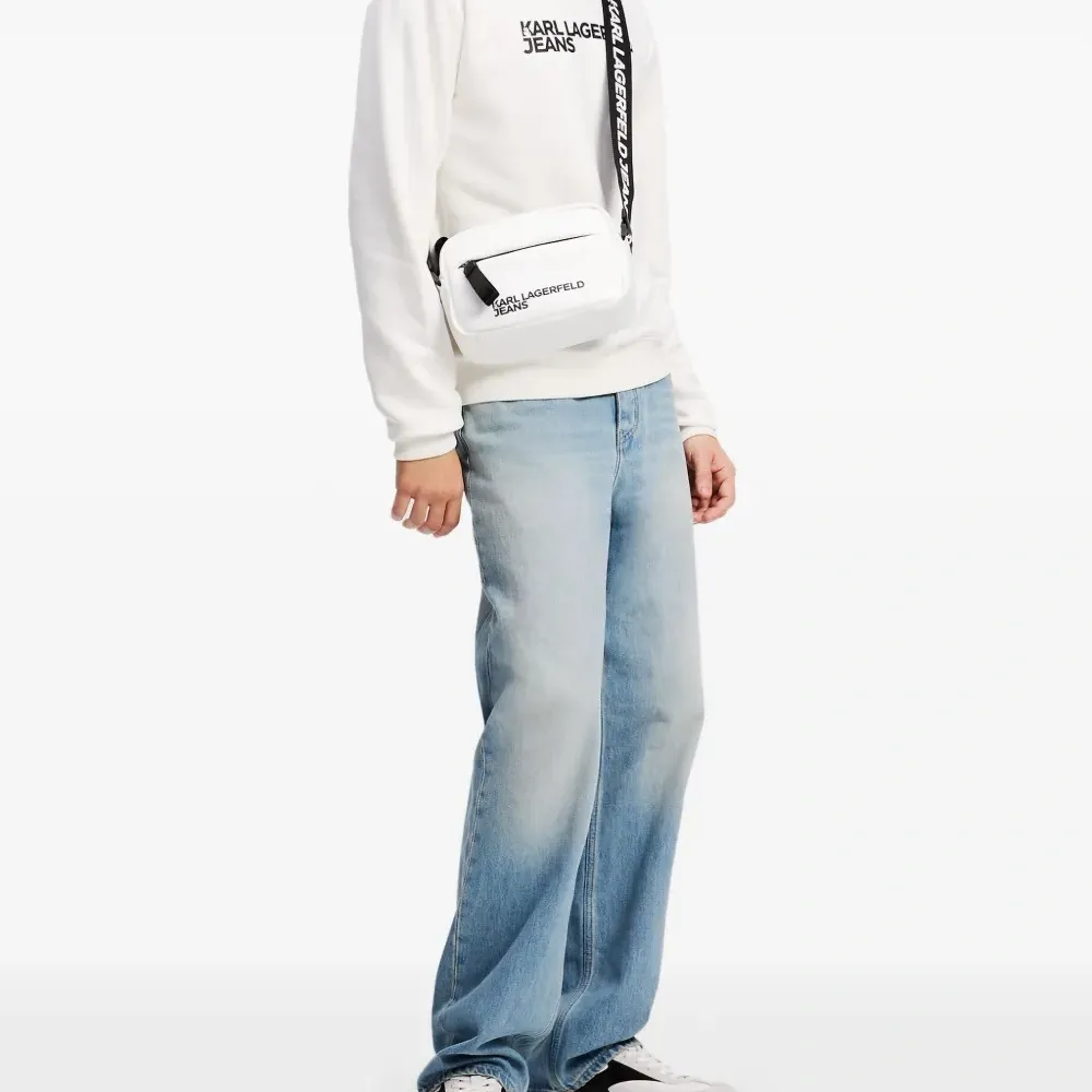 Толстовка с логотипом Толстовка с логотипом