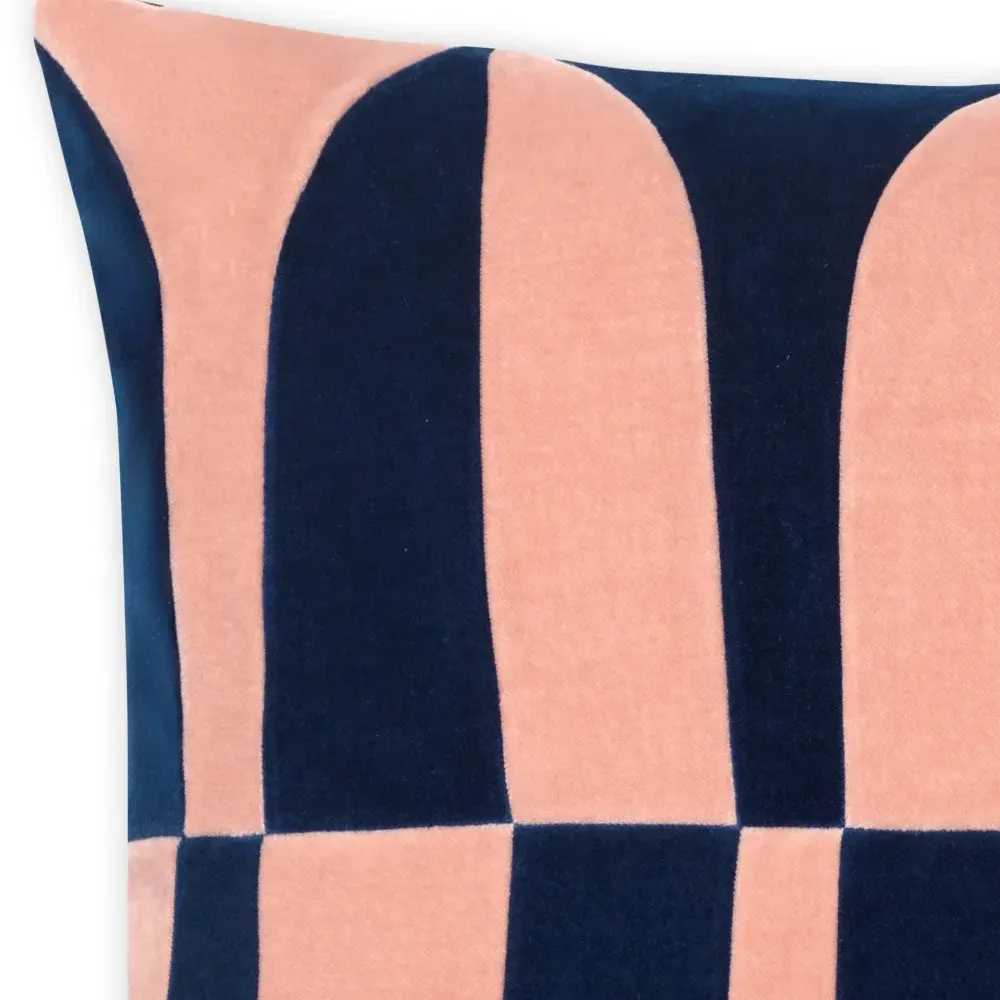 Подушка Abigail Подушка Abigail