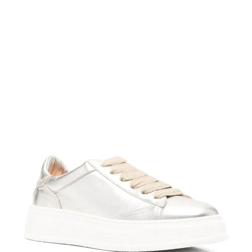 Кроссовки Giuly