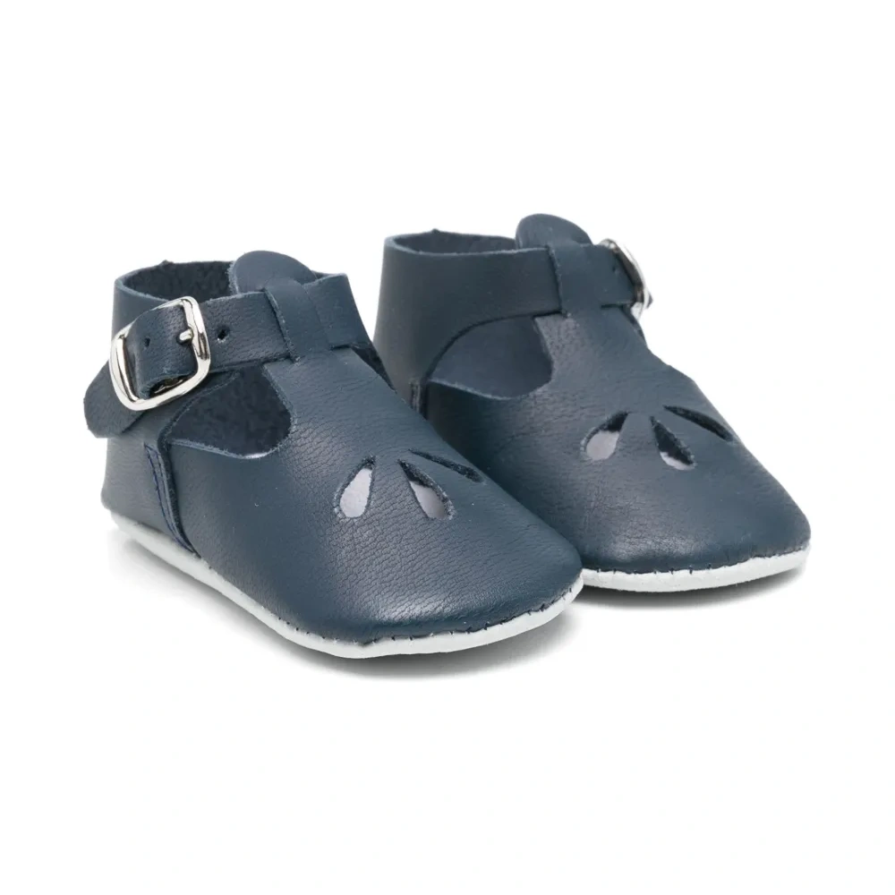 Кожаные пинетки