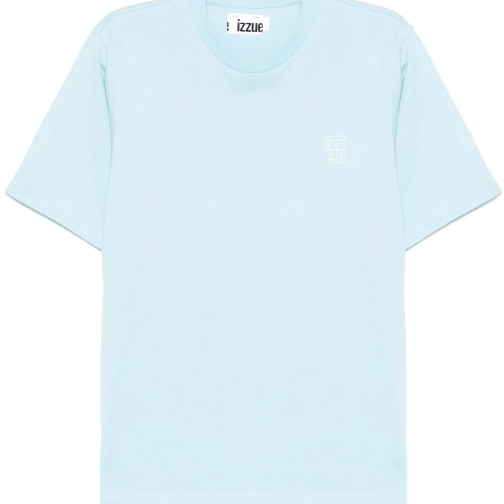 Футболка с вышитым логотипом