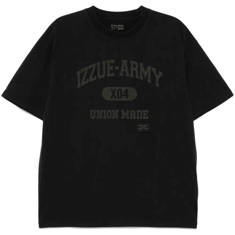 Футболка с логотипом