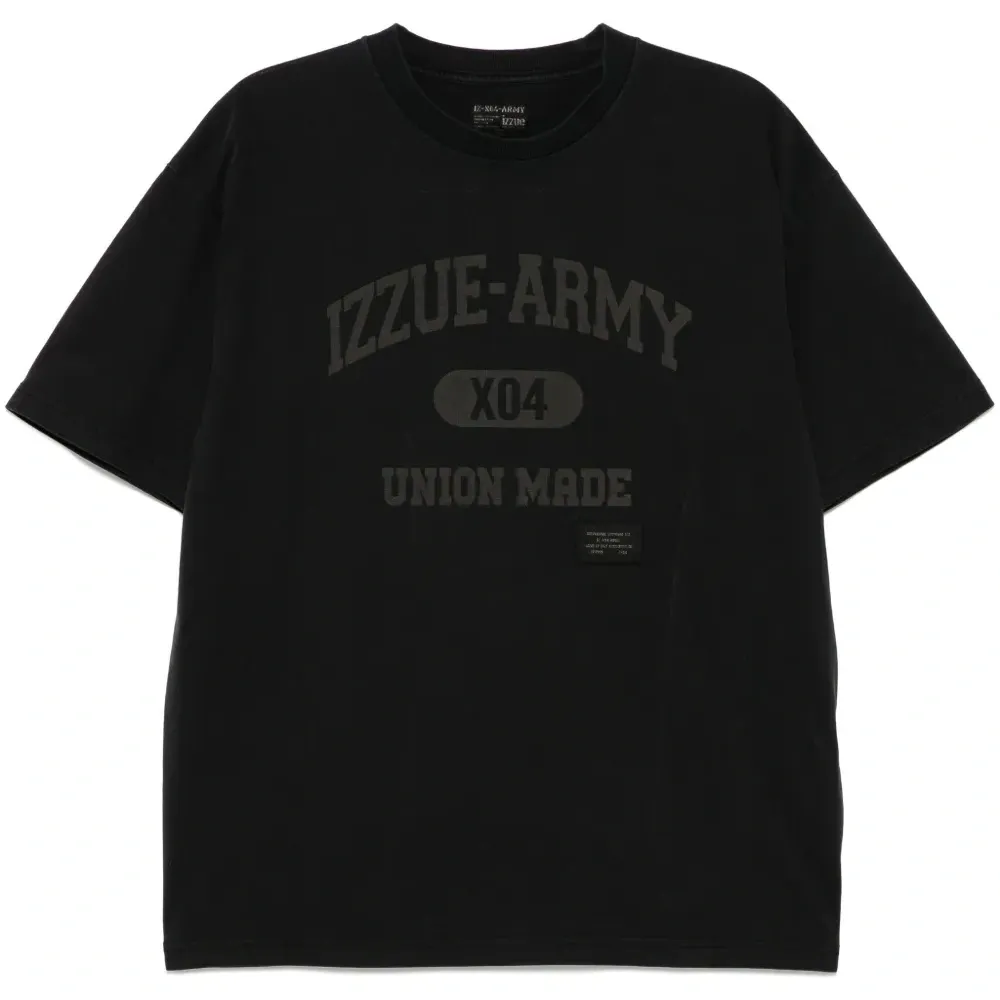 Футболка с логотипом