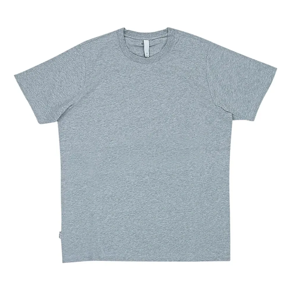 футболка с логотипом футболка с логотипом