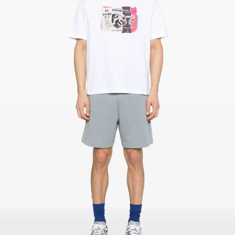 Футболка с графичным принтом