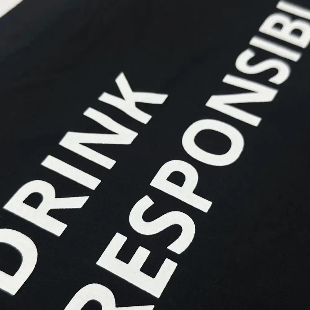 Футболка с графичным принтом