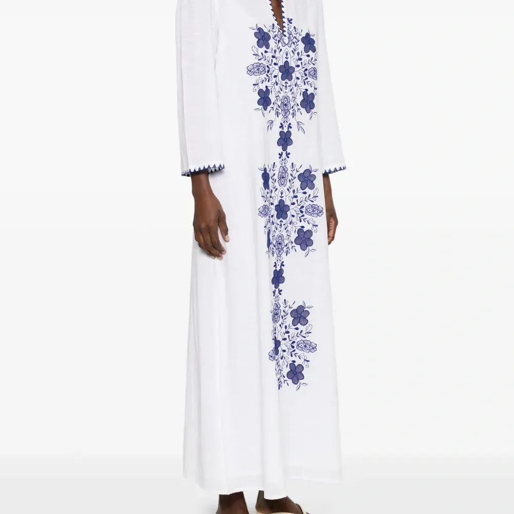 Платье миди с вышивкой Vahani