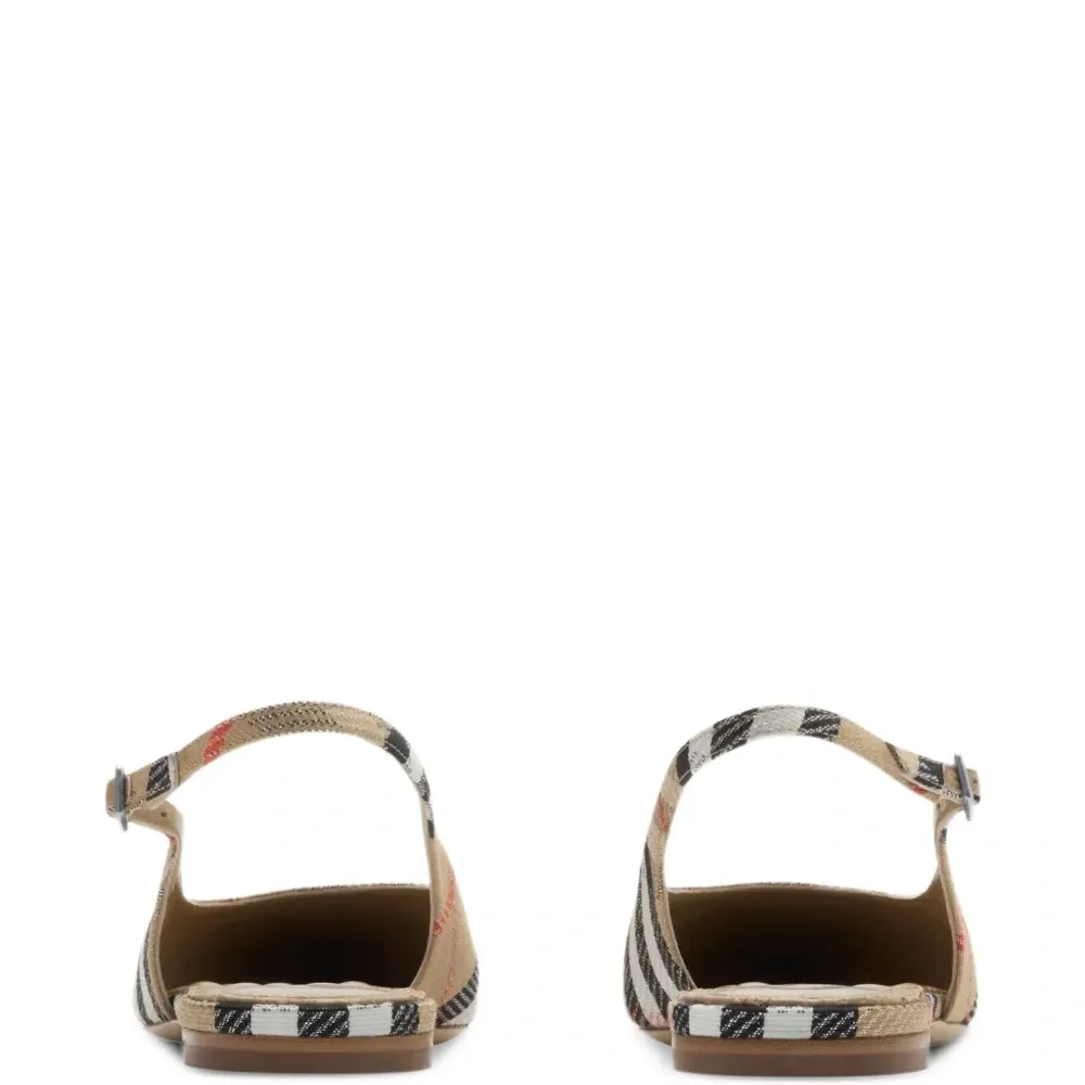 Клетчатые балетки с ремешком на пятке