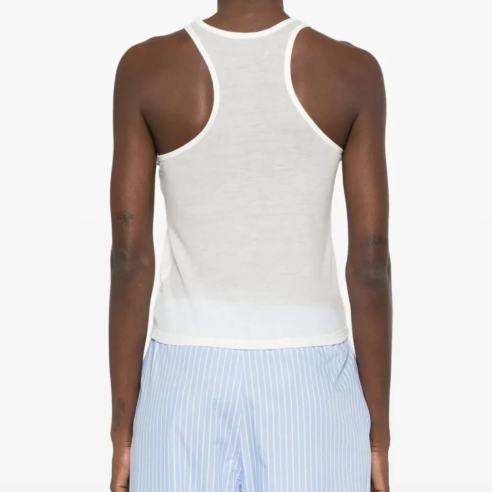 Топ без рукавов