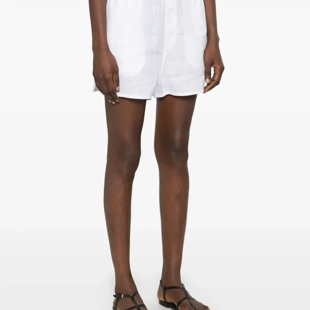 Льняные шорты