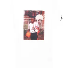 Футболка с графичным принтом