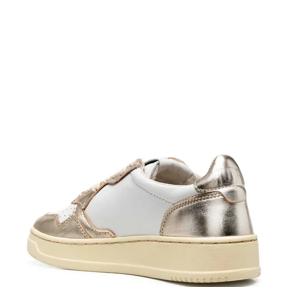 Кроссовки с нашивкой-логотипом Кроссовки с нашивкой-логотипом