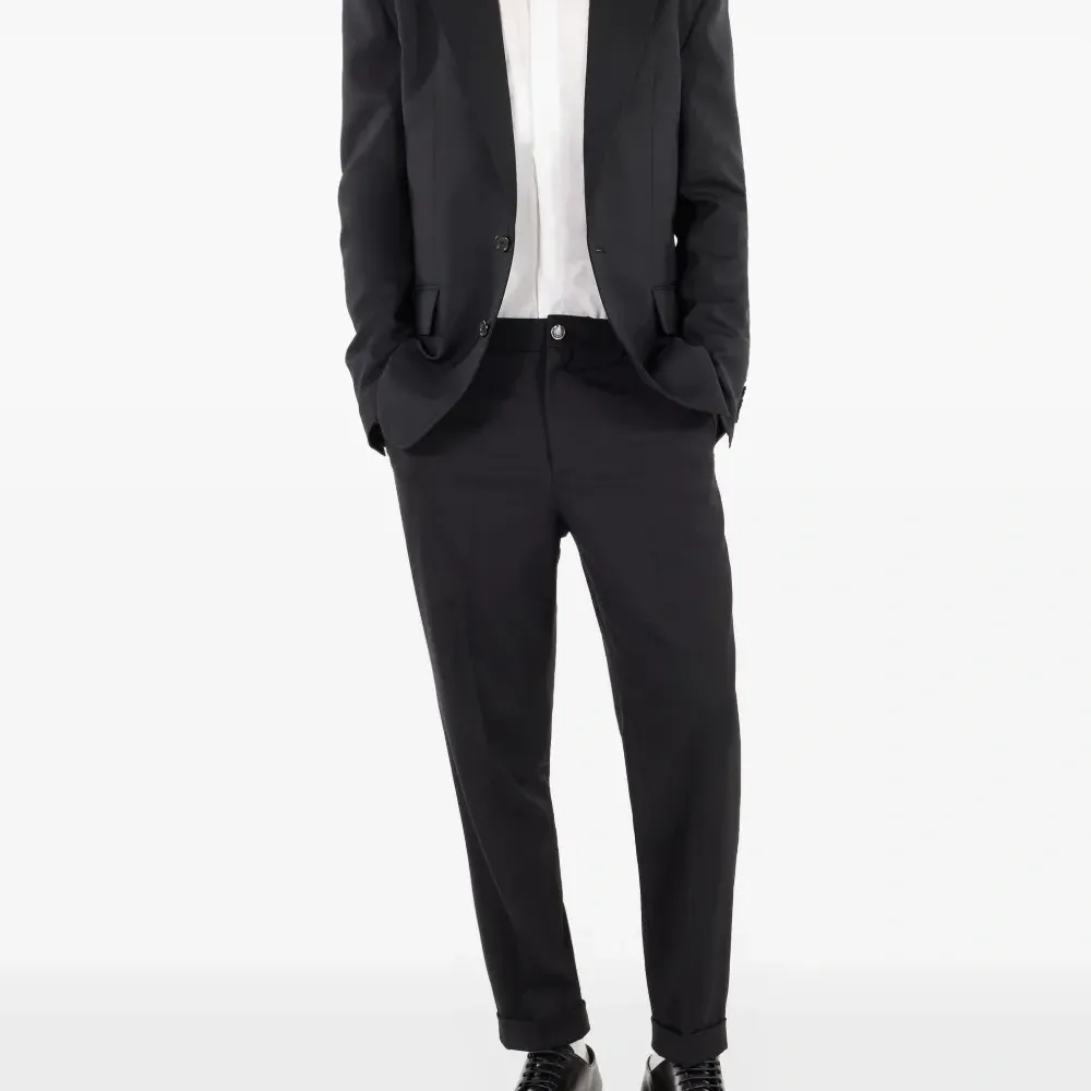 Укороченные брюки Укороченные брюки