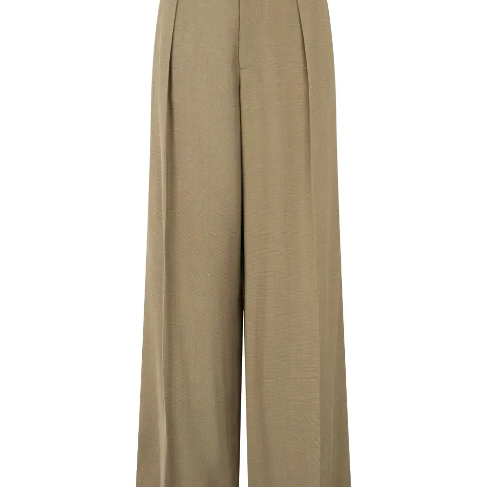 Брюки с драпировкой Брюки с драпировкой