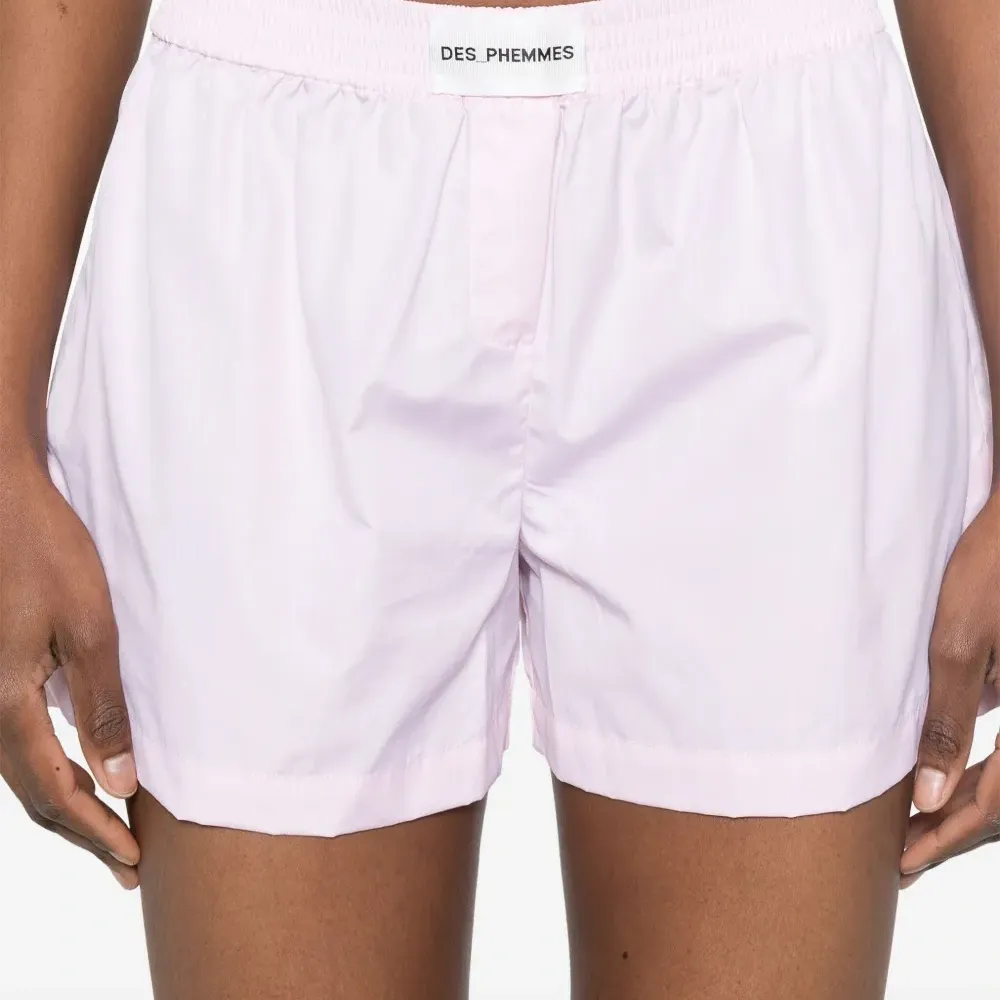 Спортивные шорты