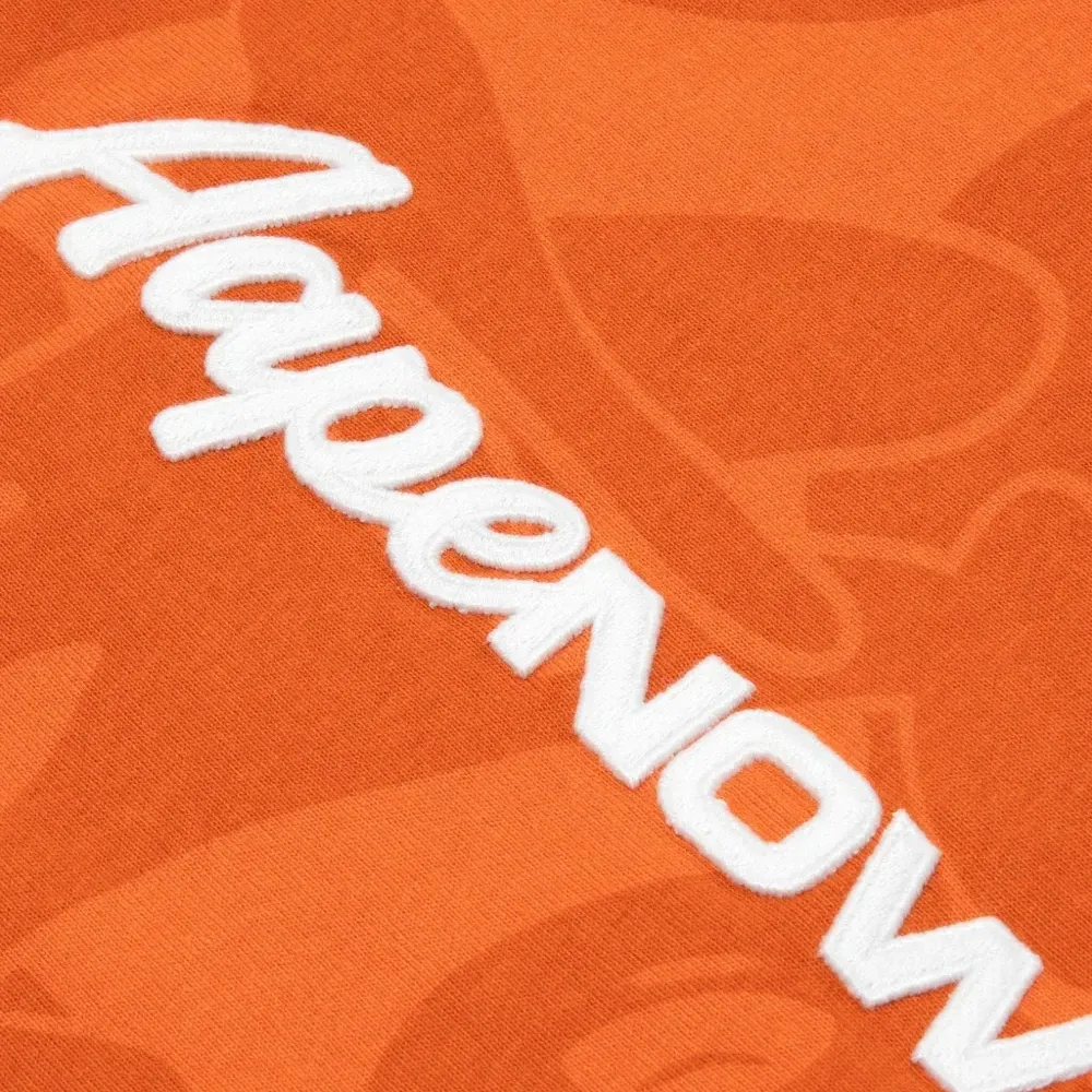 Футболка с камуфляжным принтом