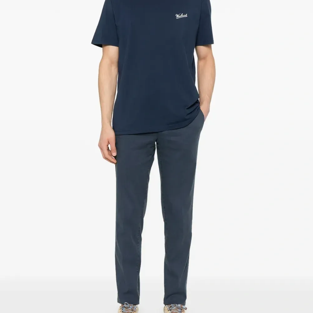 Футболка с логотипом