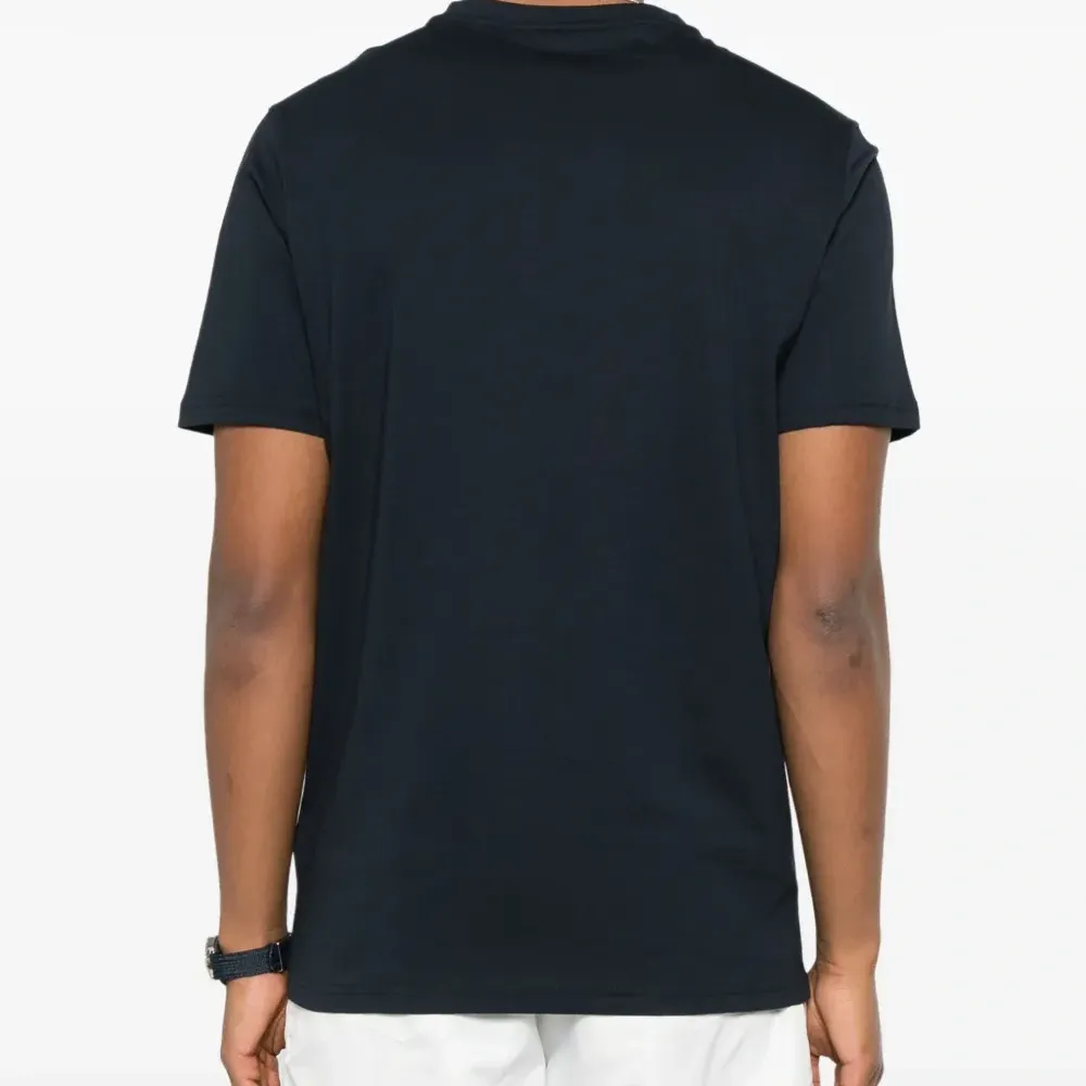 Футболка Odom