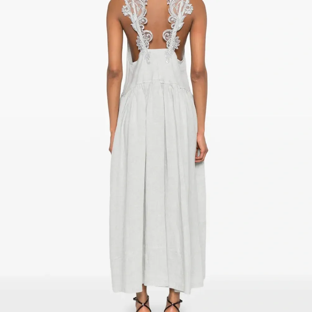 Платье миди с кружевом