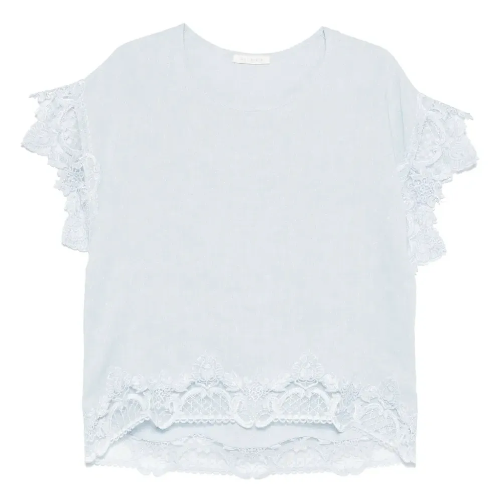 Блузка с кружевной отделкой