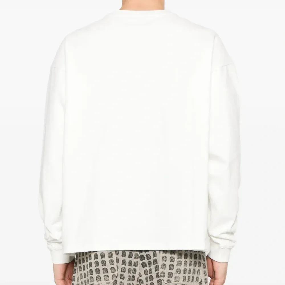 Толстовка с вышивкой