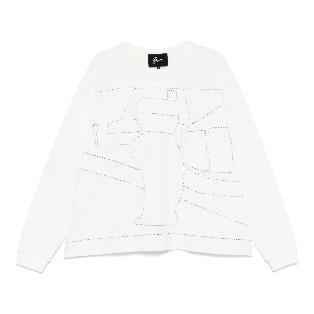 Толстовка с вышивкой