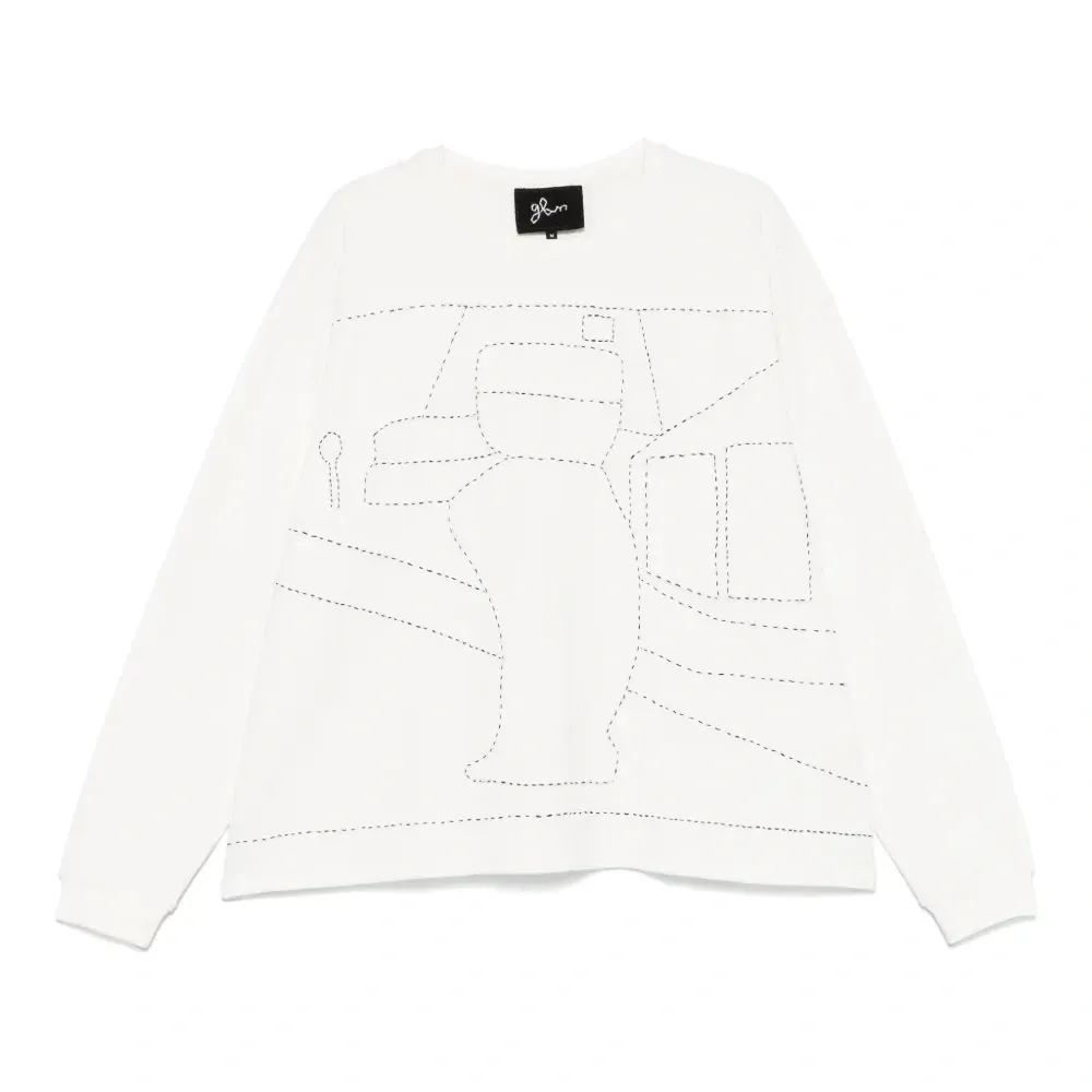 Толстовка с вышивкой