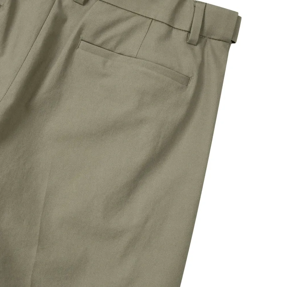 Брюки с защипами