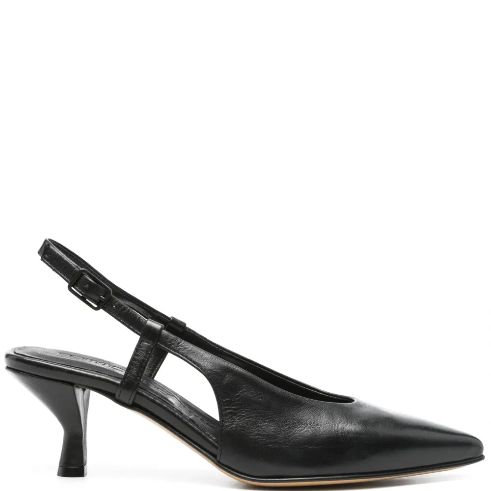 Туфли с ремешком на пятке