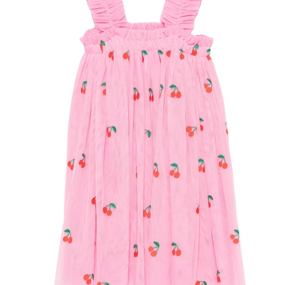 Платье с вышивкой